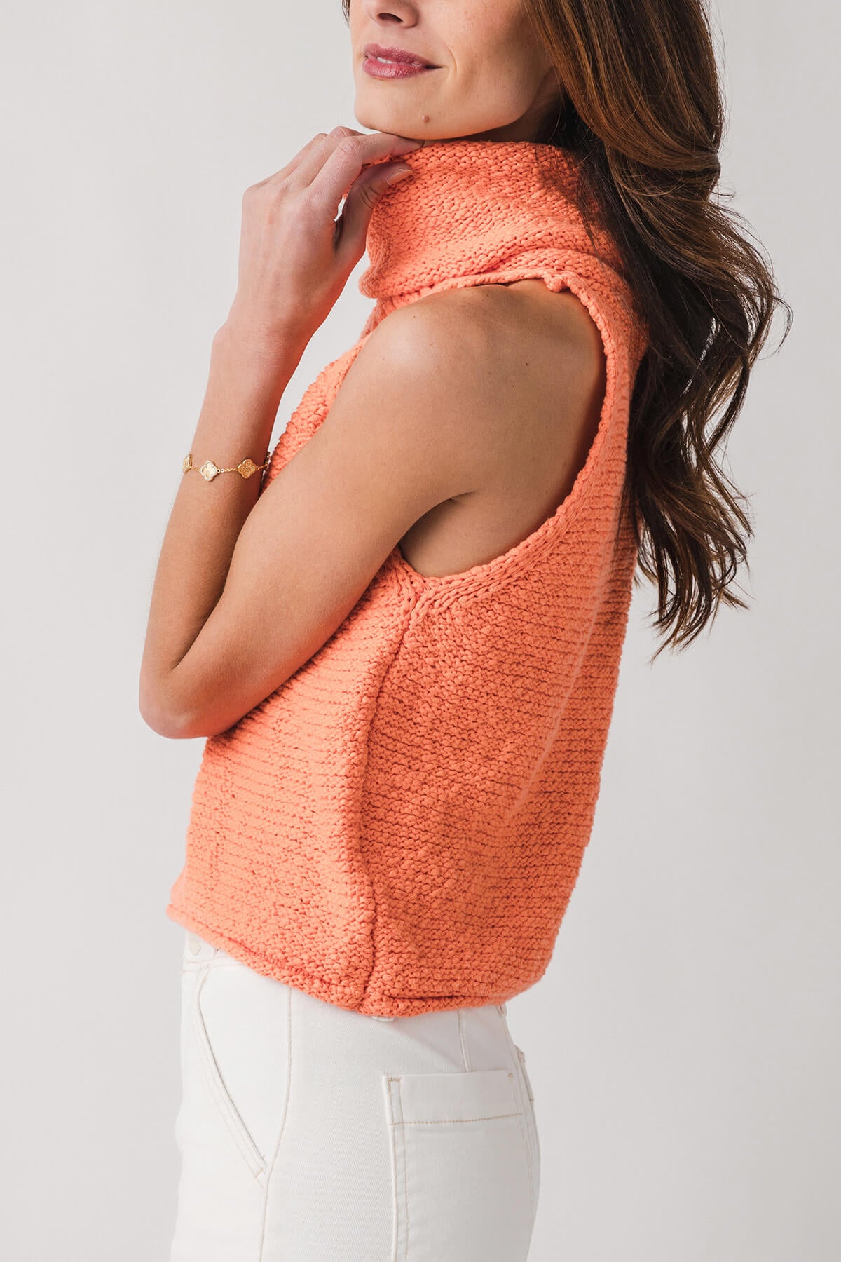 Textured Cropped Turtleneck Knit Top