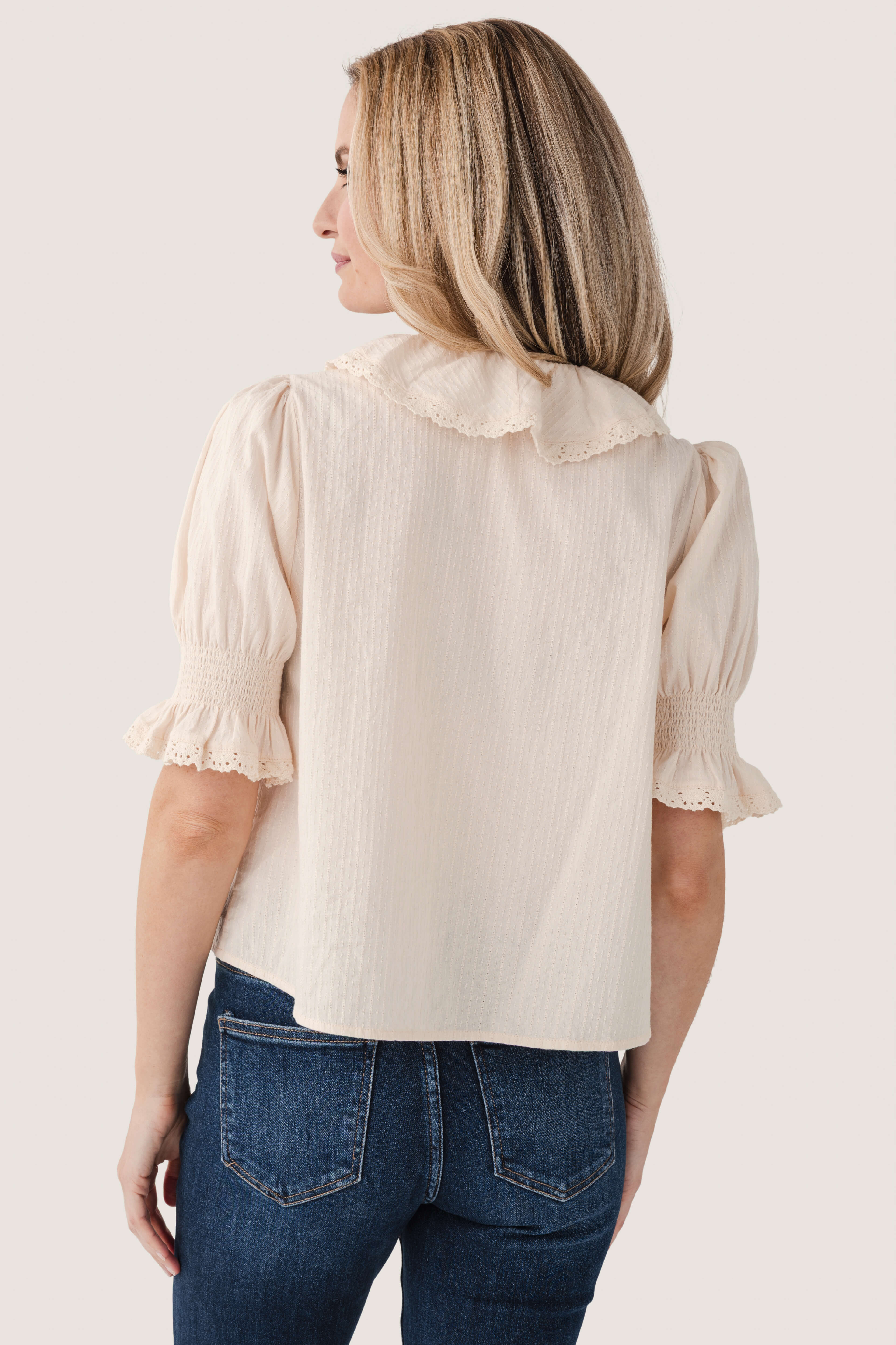 Vintage-inspired Ruffled-lace Cropped Blouse